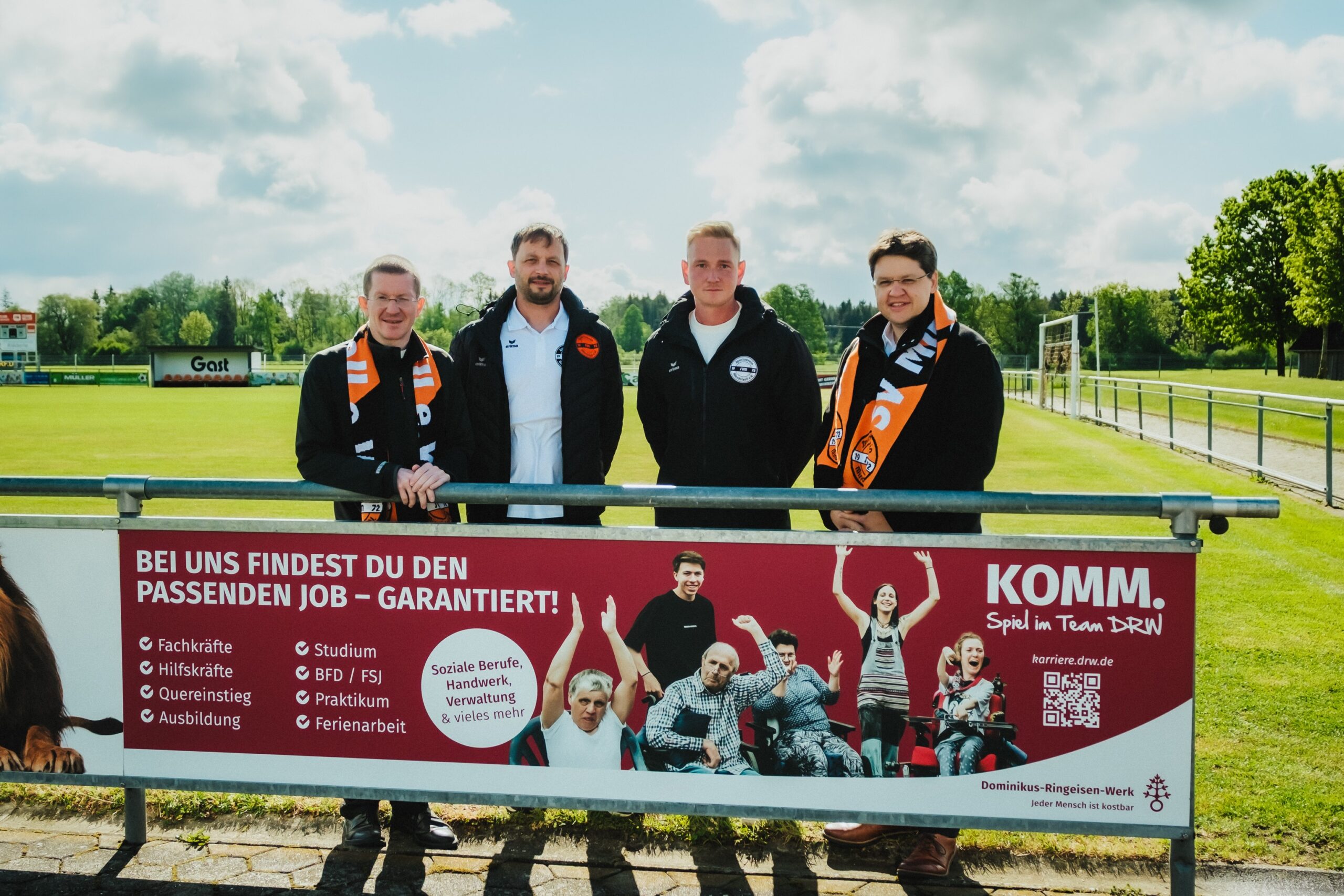Sponsoringpartnerschaft zwischen dem SV Mindelzell und dem Dominikus-Ringeisen-Werk Ursberg
